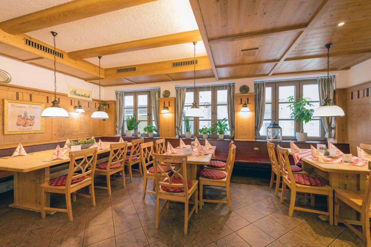 Hotel Restaurant Goldener Hirsch Donauwoerth Exterior foto